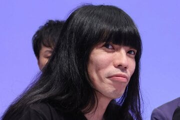 金属バットの友保隼平