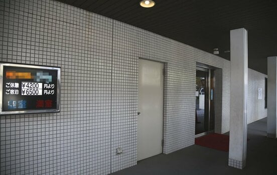 事件現場となった立川のホテル