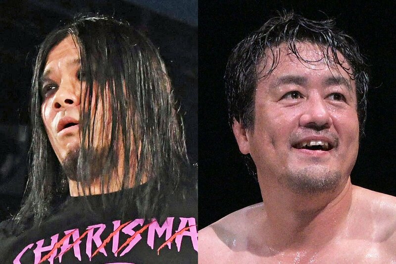 DDTのユニバーサル王座を戴冠した新日本の田口隆祐(右)に挑戦する佐々木大輔(左)