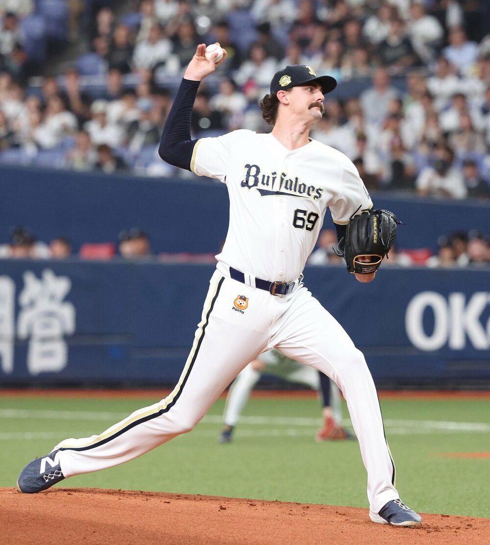 身長２１３センチのオリックス・ジェリー