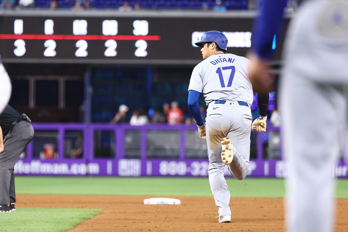 大谷翔平「50‐50」裁判和解 50盗塁達成の二塁ベース所有権主張し 