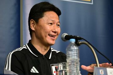 メンバーを発表した大岩剛監督