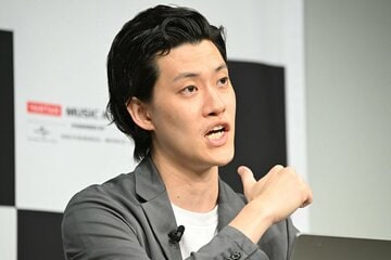歯に衣着せぬ審査が波紋を呼んでいる霜降り明星・粗品