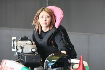 高田ひかる