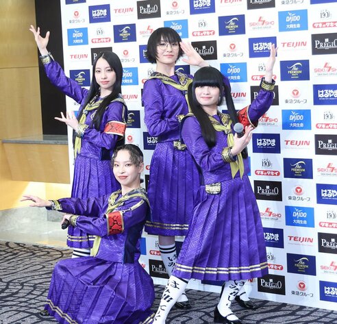 新しい学校のリーダーズ セーラー服を着ることの意味「日本の