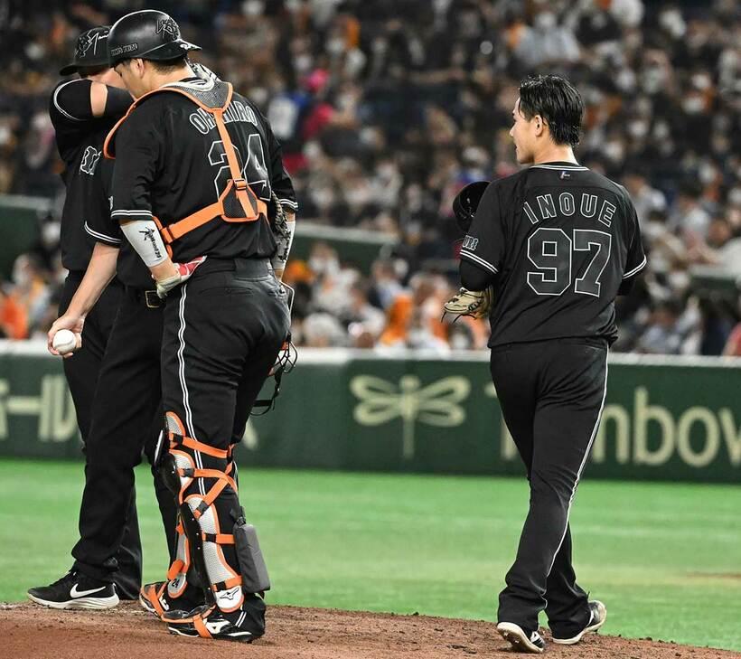  ４回途中で降板した巨人・井上温大（東スポWeb）