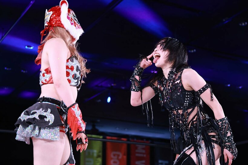 スターライト・キッドを挑発する上谷沙弥