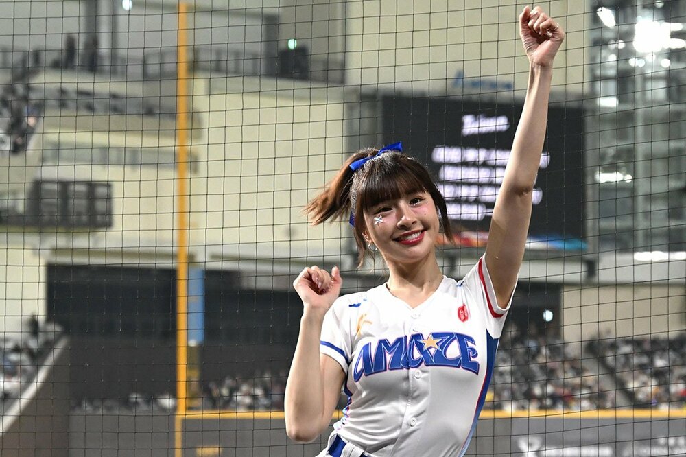 台湾チアガール「CT AMAZE」の一員として登場したチュン・チュン