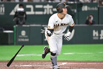 ７回、２ランを放った巨人・佐々木俊輔