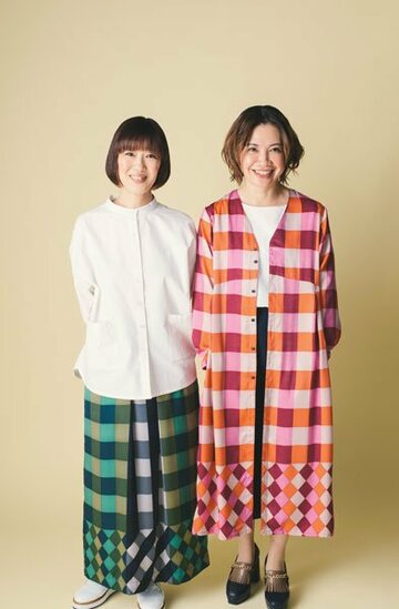  花＊花のおのまきこ（左）、こじまいずみ