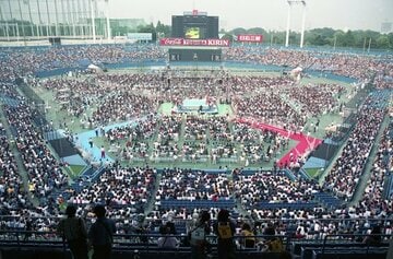  ９９年８月以来の神宮球場大会だ