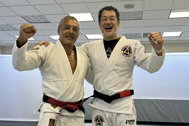 ヒクソン・グレイシー氏(左)と高田延彦氏