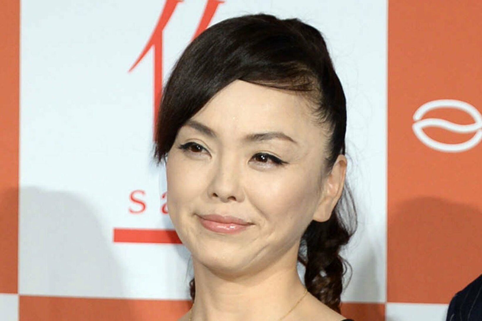 写真：松田ゆう姫が母・松田美由紀をディスる「『カフェラテぶす』です」 | 東スポWEB