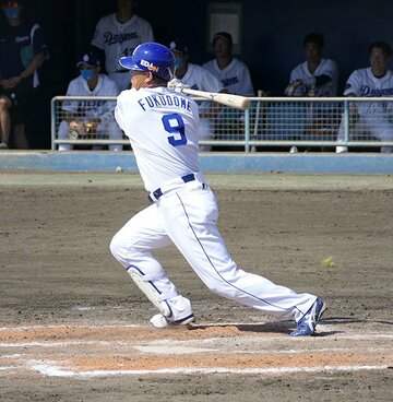  ３回、右越えに適時打を放った福留