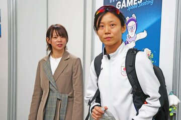 高木美帆（左）と姉・菜那