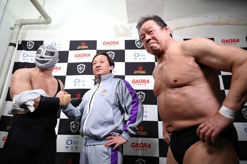 ドラゴンゲート】藤波辰爾「お前、平田だろ！」事件が和解 ストロング
