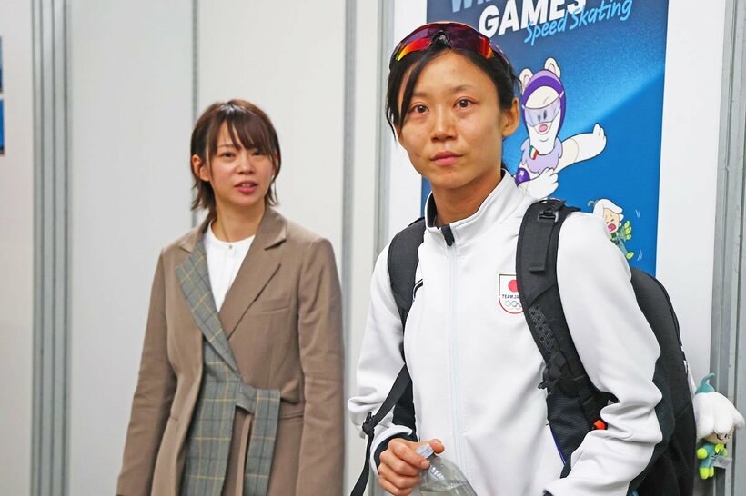 高木美帆（左）と姉・菜那