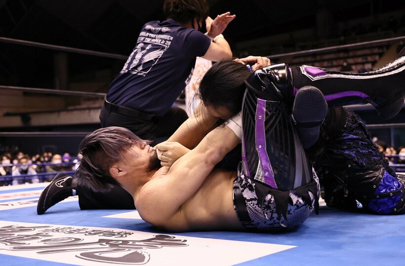  ＤＯＵＫＩ(右)を沈めたＳＨＯ