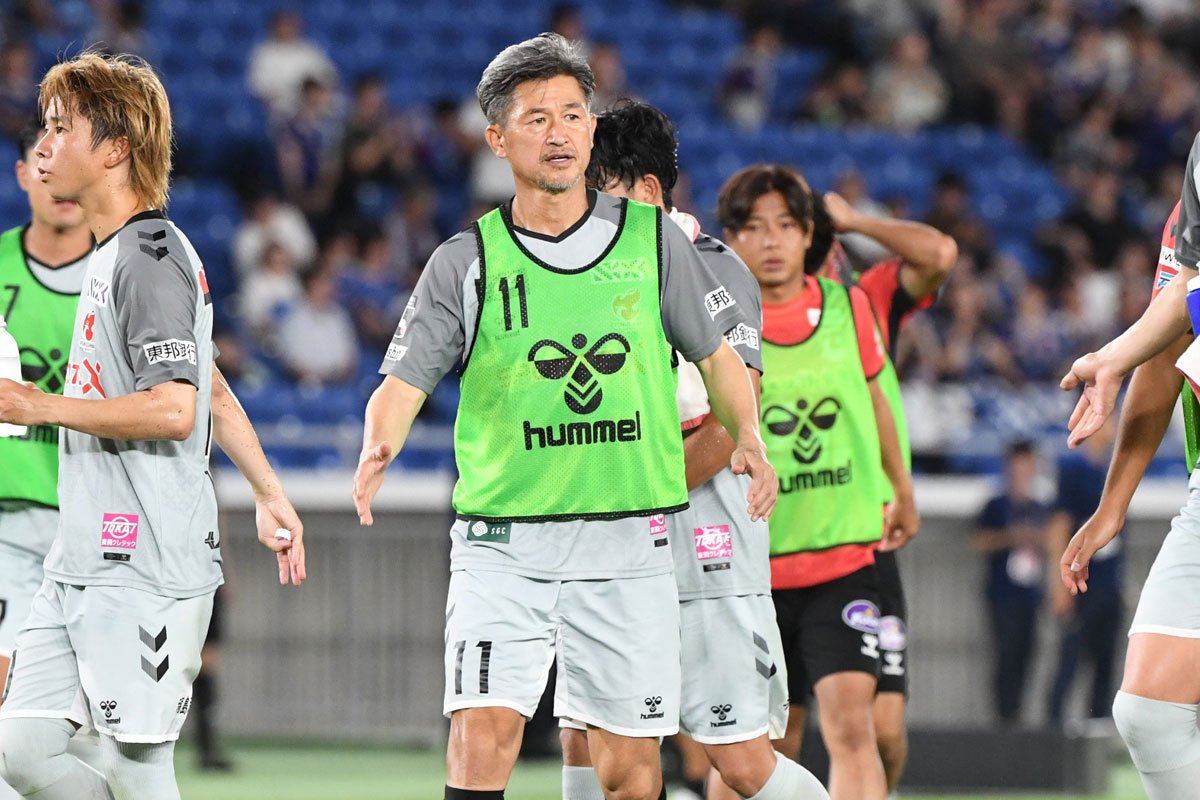 1ページ目】【天皇杯】三浦知良 16歳・三井寺眞とユニホーム交換