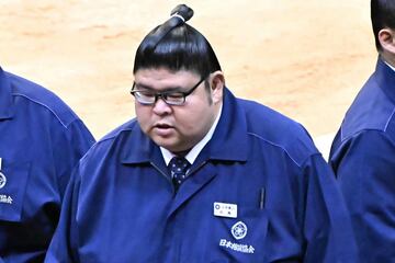 現役時代よりスリムになった井筒親方（元明瀬山）