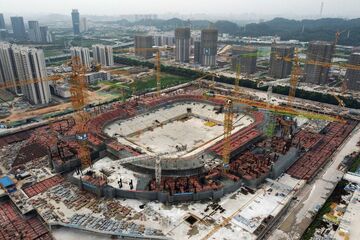  建設中の広州FCスタジアム（ロイター）