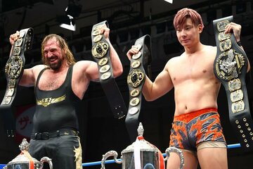 世界タッグの現王者・タロース(左)と綾部蓮