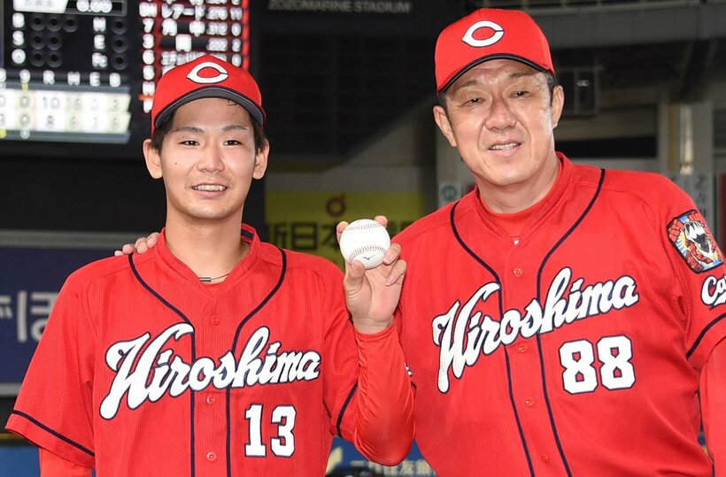  初勝利の森浦大輔と佐々岡真司監督