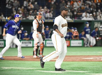  前日の中日戦で９回にタイムリーを打たれたデラロサ（東スポWeb）