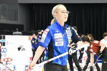 ロコ・ソラーレの新メンバー・小穴桃里