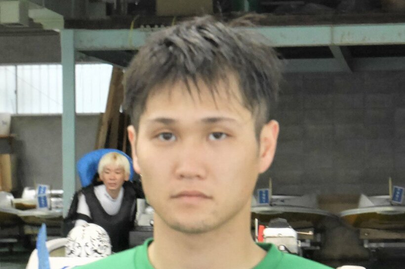 山崎祥