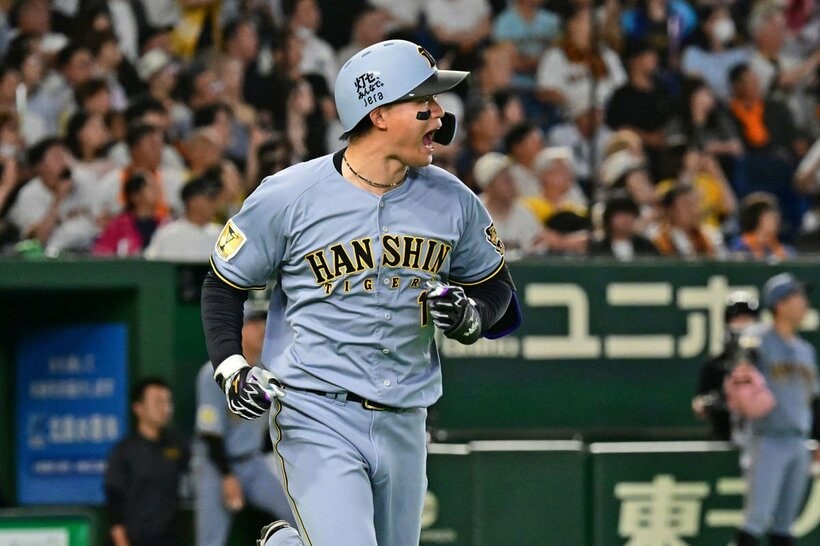６回、２ランを放ち吠える阪神・森下