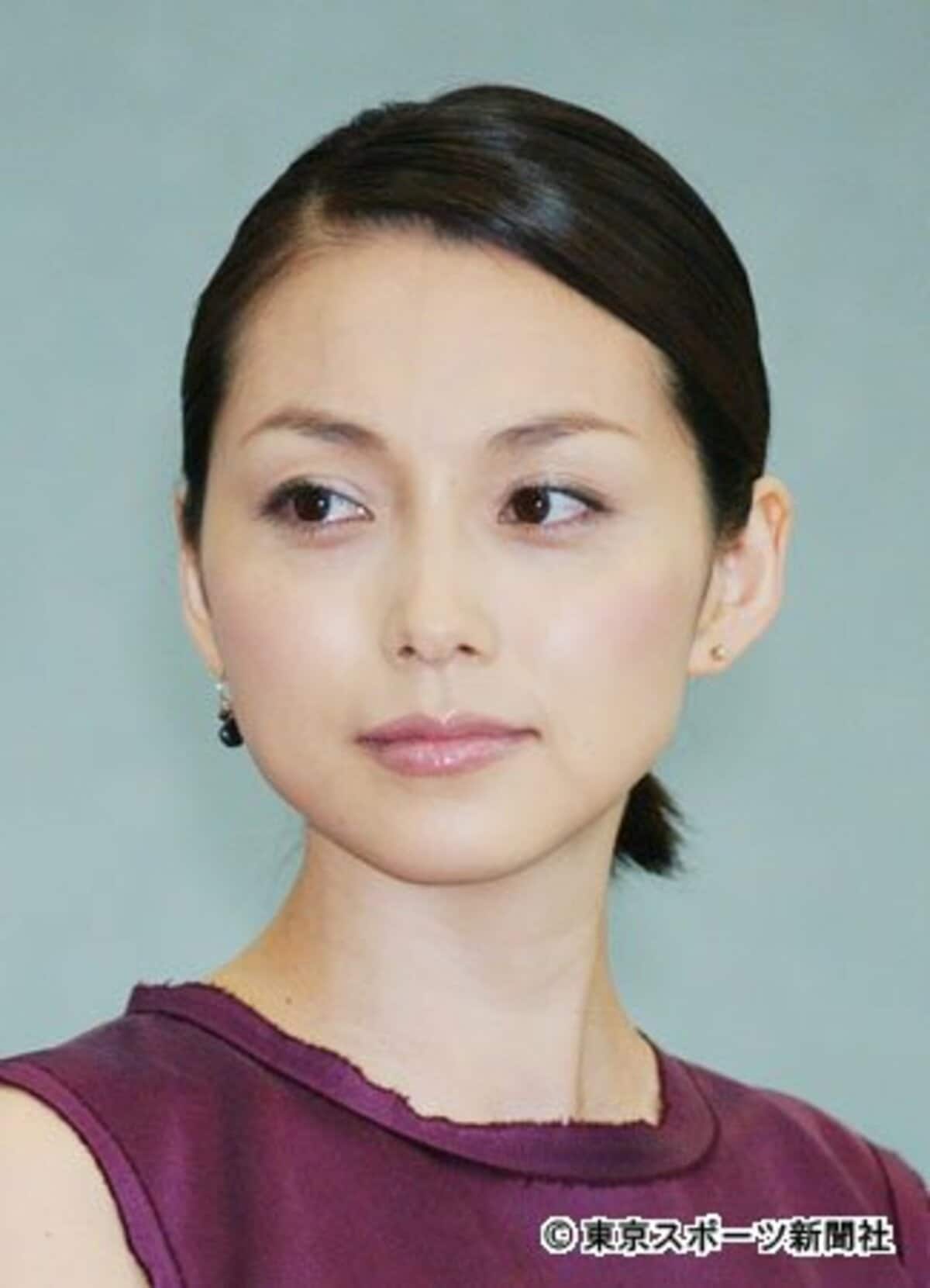 本 上 まなみ 若い 頃