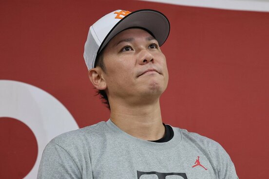 張本さんについて語る坂本勇人(代表撮影)