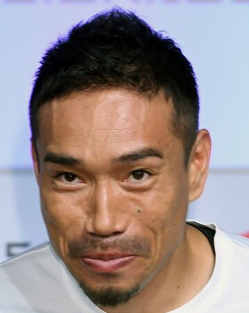  すでに気合十分の長友佑都