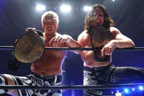 新日本】K.O.Bが凱旋早々にIWGPタッグ王座初挑戦で初戴冠 海野翔太