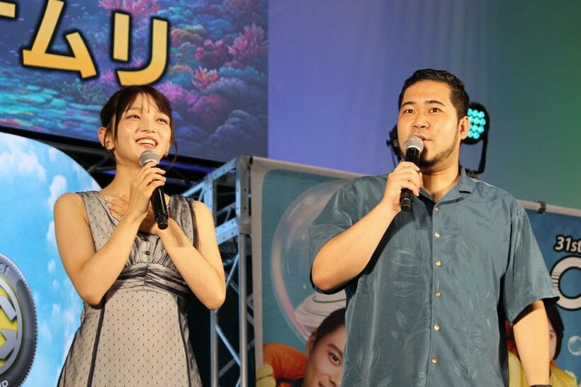 トークショーに登場した福留光帆（左）と松井ケムリ