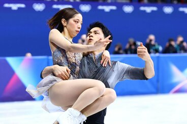 フィギュアの枠にとどまらない存在となりつつある木原龍一(右)と三浦璃来の〝りくりゅう〟