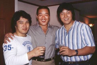 UWF 40周年無限大記念日★前田日明・Sタイガー・藤原喜明・高田伸彦・山﨑一夫 UWF40周年を記念したイベント“無限大記念日”の会場で、レジェンド