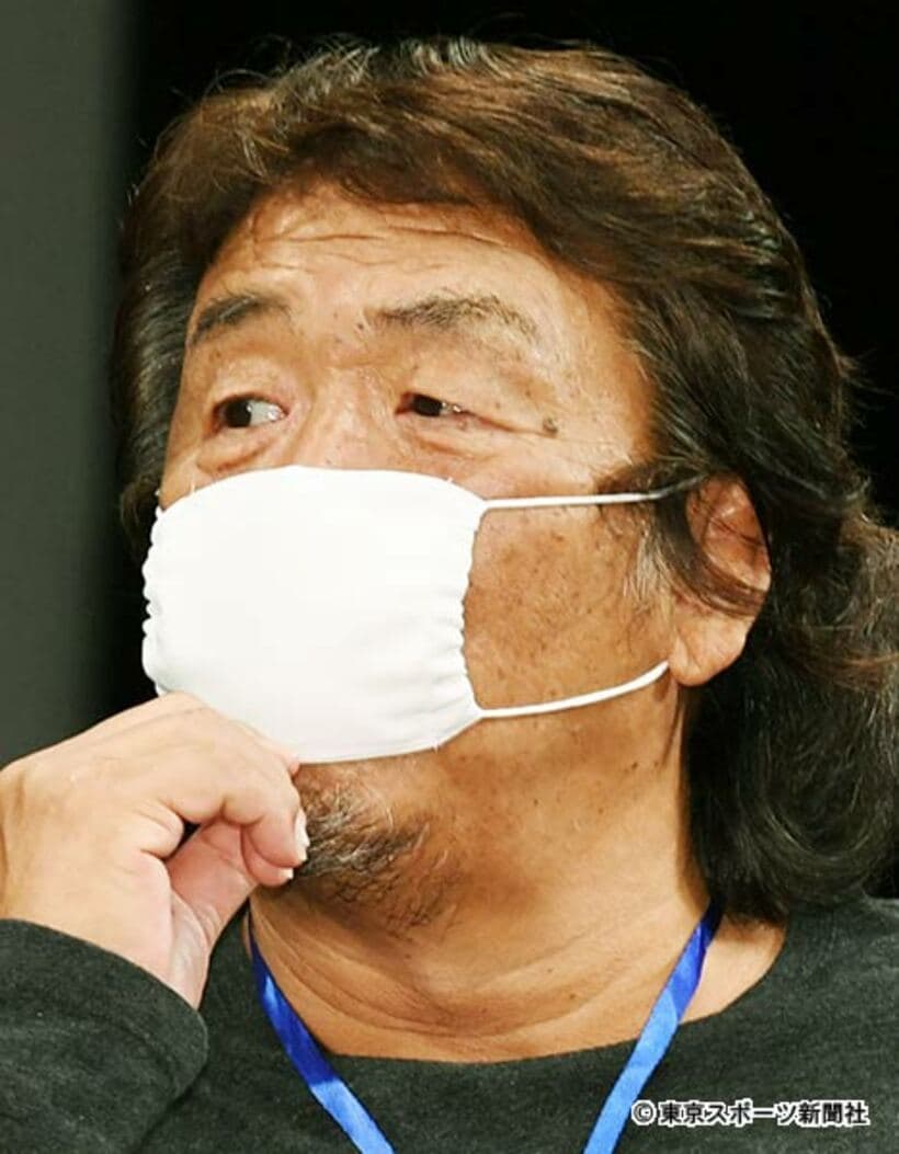  アベノマスクを愛用している長州力