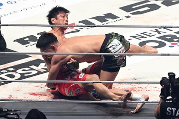 鹿志村仁之介(左)に終始圧倒された所英男