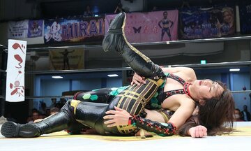 再デビュー戦で南小桃に勝利した勇気みなみ