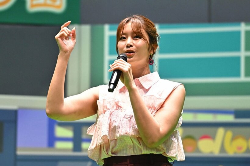 トークショーに登場した稲村亜美