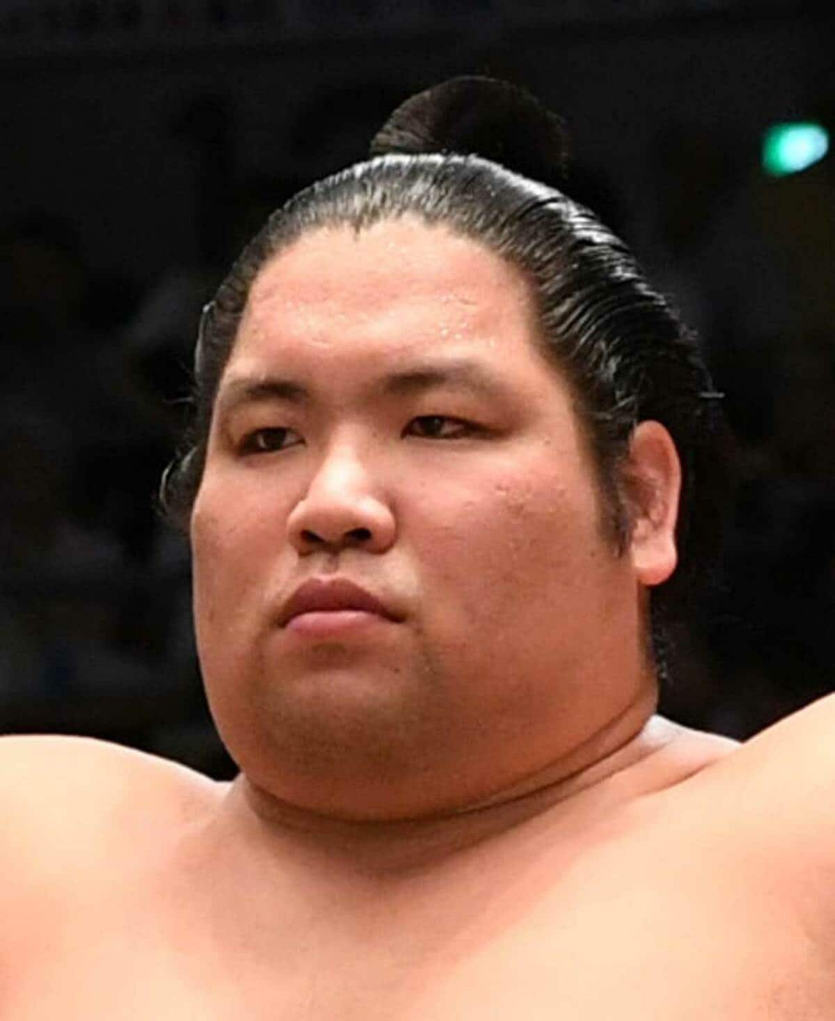 【名古屋場所】平幕・錦木が勝ち越し V争いトップ並走も「まずは小さな目標」 | 東スポWEB