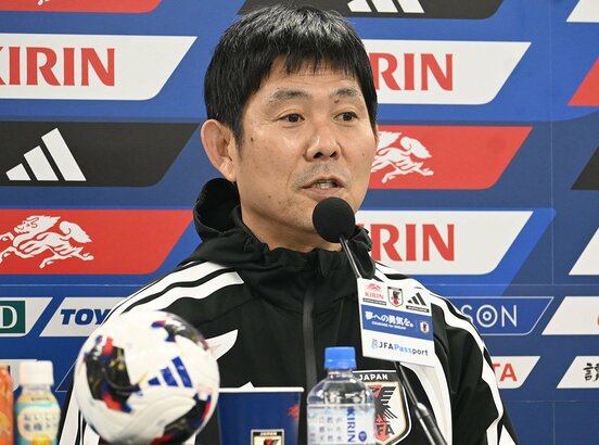 エクアドル戦に向けた会見を行う日本代表の森保一監督