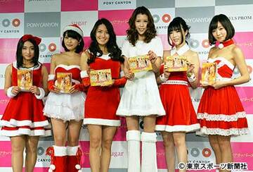左から紗綾、岸明日香、矢吹春奈、坂口杏里、森下悠里、階戸瑠李