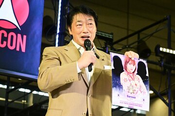 来年4.18の後楽園大会開催と、Sareeeの出場を発表した小橋建太