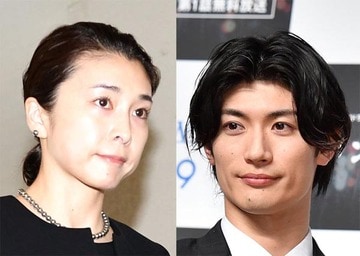  竹内結子さん（左）と三浦春馬さん