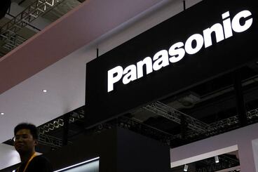 総合家電の大手パナソニックHDの株価は回復傾向だ(ロイター)