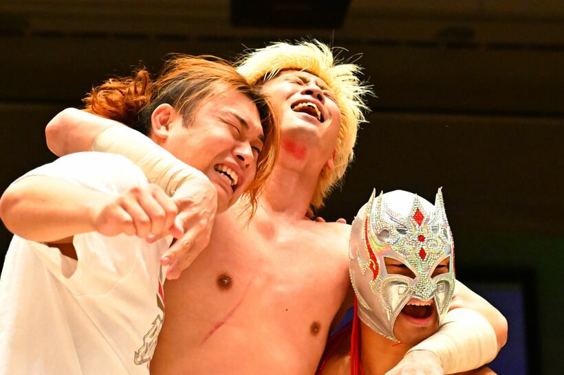 （左から）晴斗希、清宮海斗、アレハンドロ