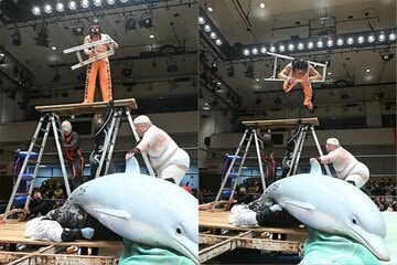 首にラダーをかけ、ダイブするサスケ